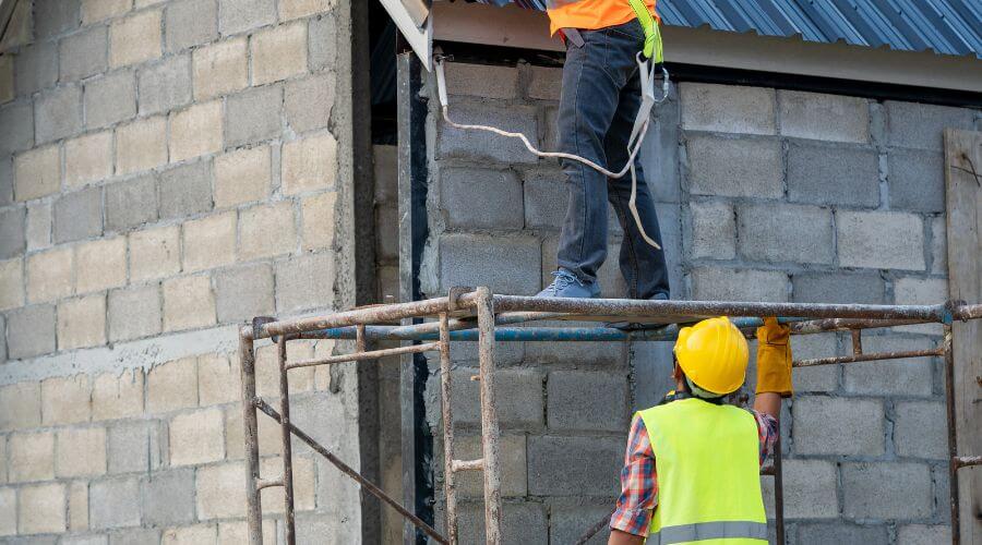 Expert Emergency Roof Repairs services in East Hickory, PA